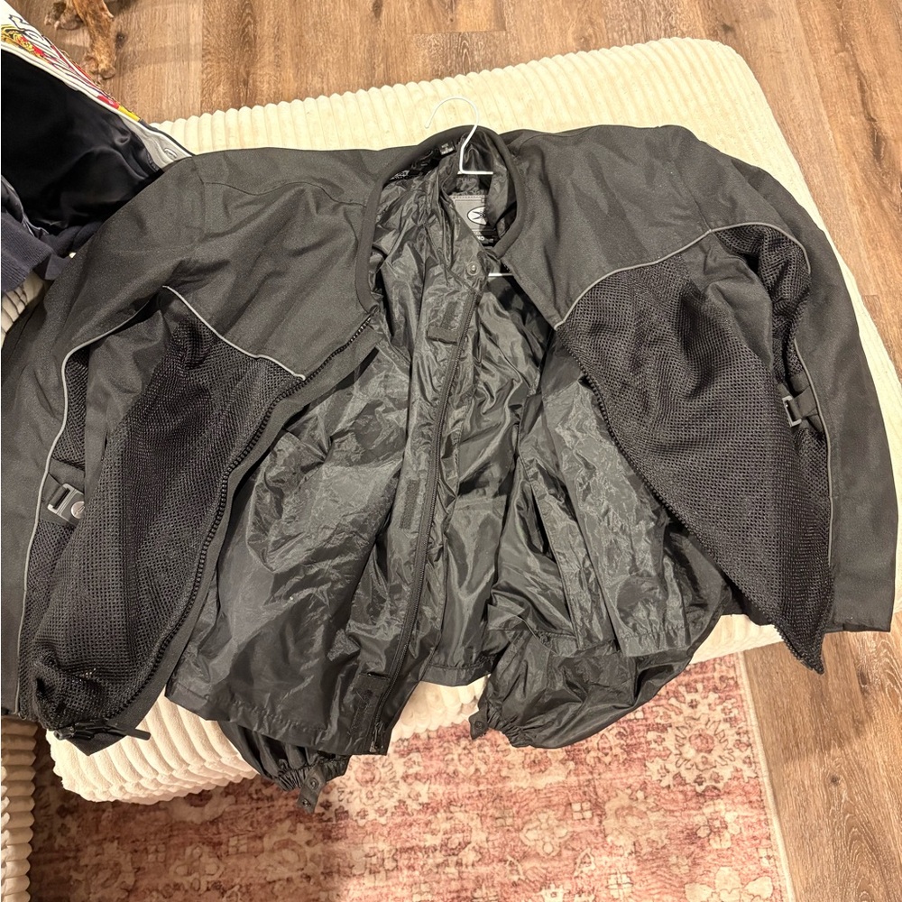 Men's Black Performance Jacket with Mesh Lining